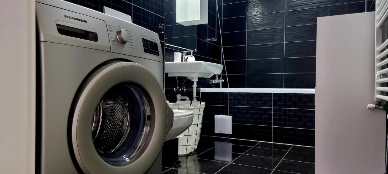 Swan Brasov Apartment Bagian luar foto